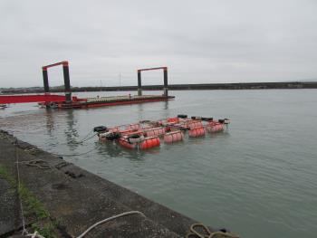 イカダ作り イカダ作り